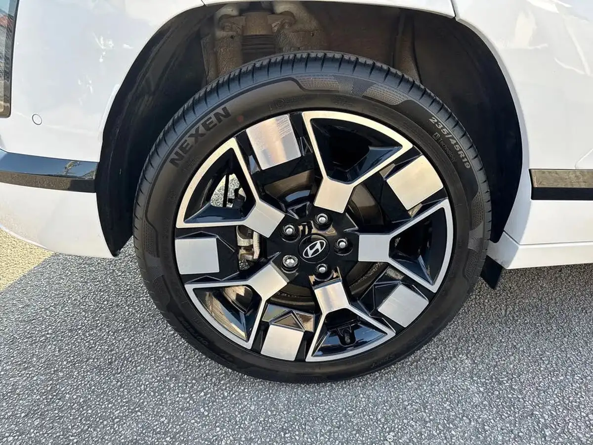 2024-hyundai-kona-e-ultimate-218ps-65kwh-big-24
