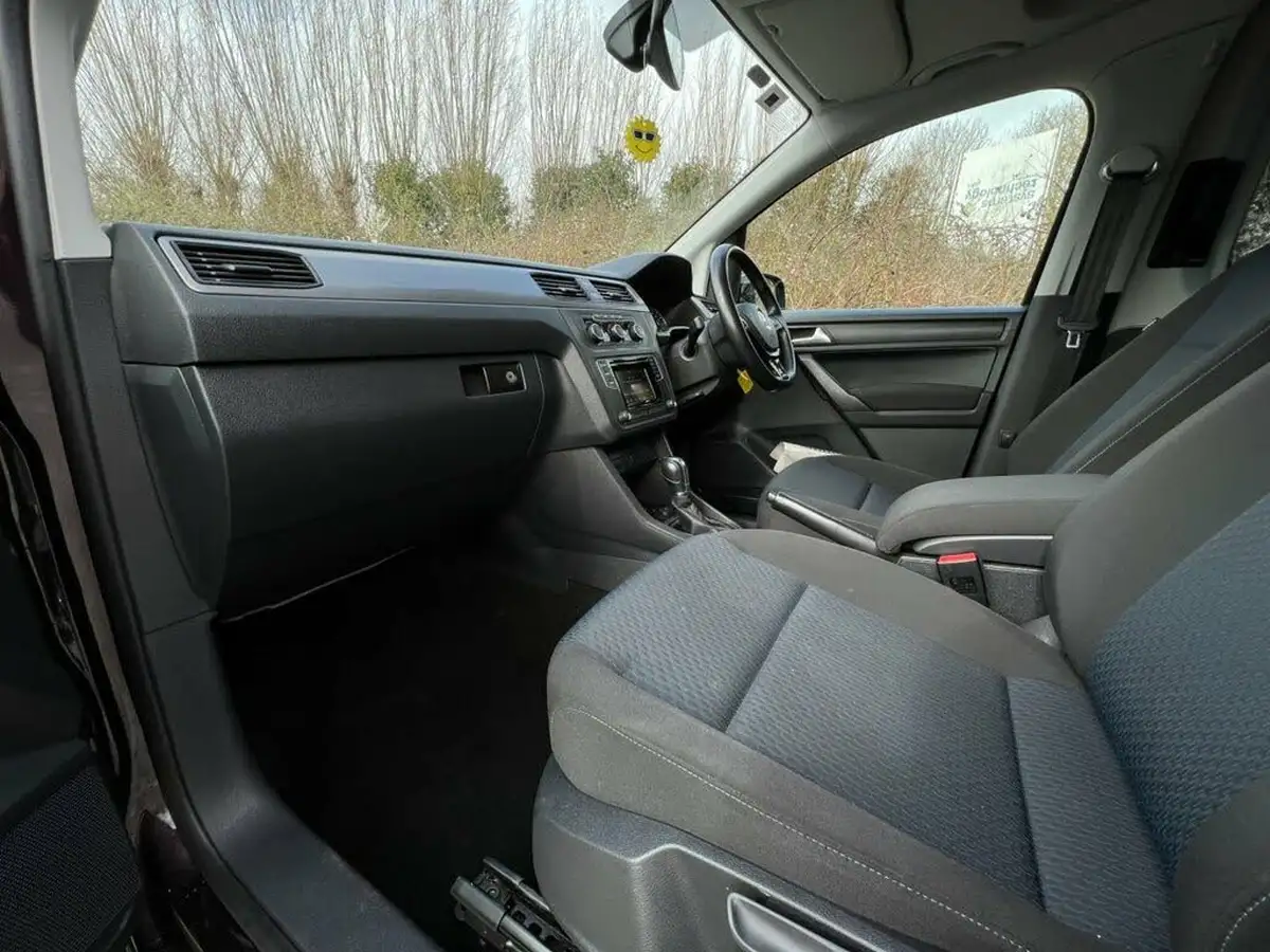 2018-volkswagen-caddy-maxi-life-14-tsi-c20-dsg-big-8