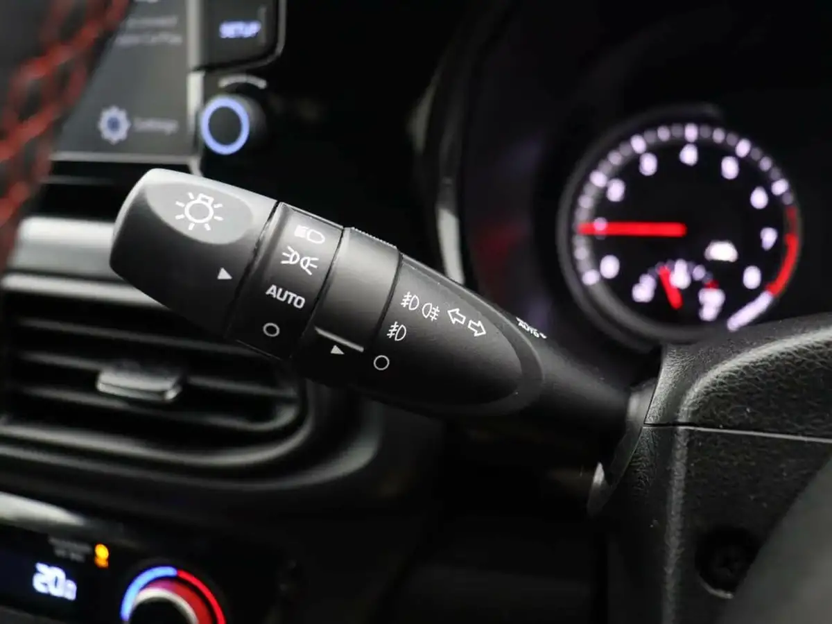 2023-hyundai-i10-10-t-gdi-n-line-big-30
