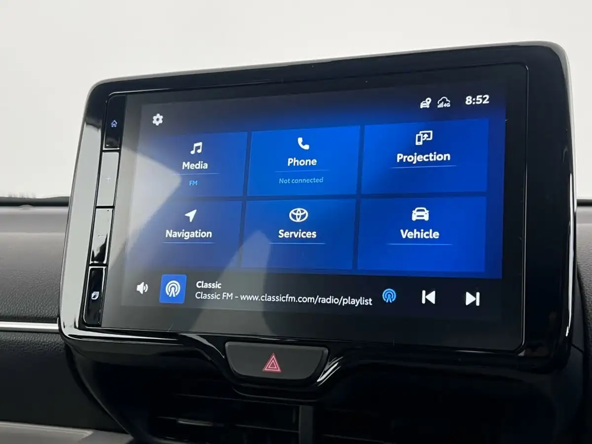 2022-toyota-yaris-15-vvt-i-excel-big-23