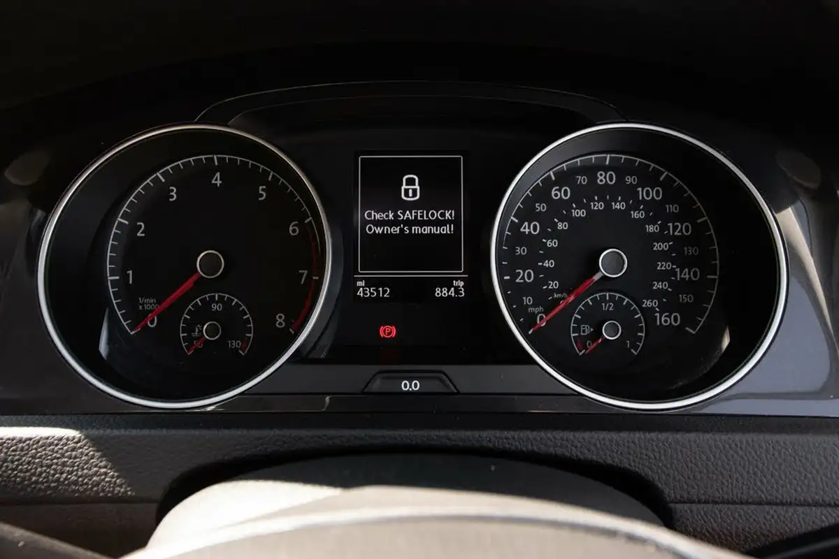 2020-volkswagen-golf-15-tsi-match-edition-150ps-hatchback-big-14