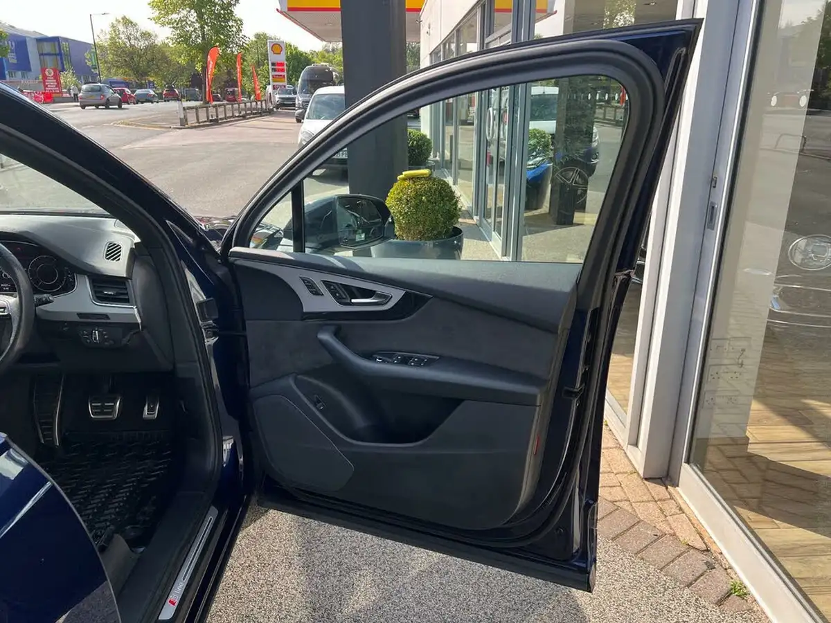2019-audi-q7-30-50-tdi-s-line-ss-big-49
