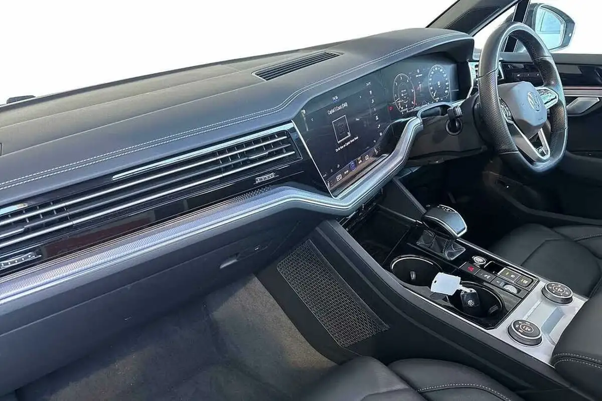 2020-volkswagen-touareg-30tdi-black-edition-286ps-big-1