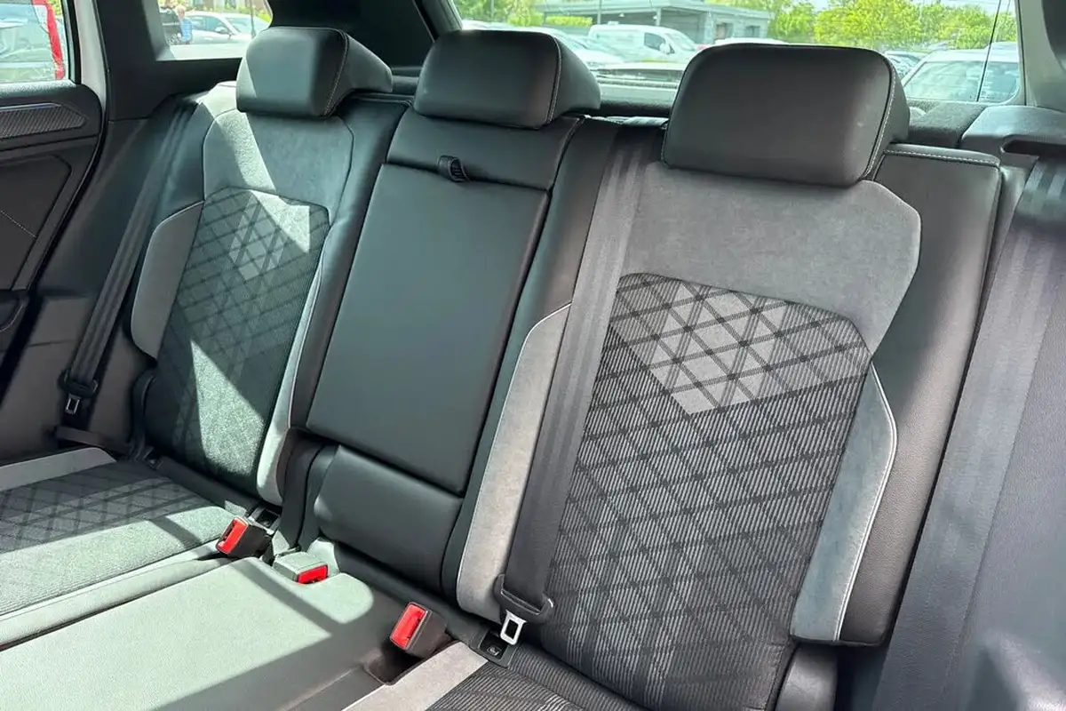 2021-volkswagen-tiguan-14-tsi-r-line-big-18