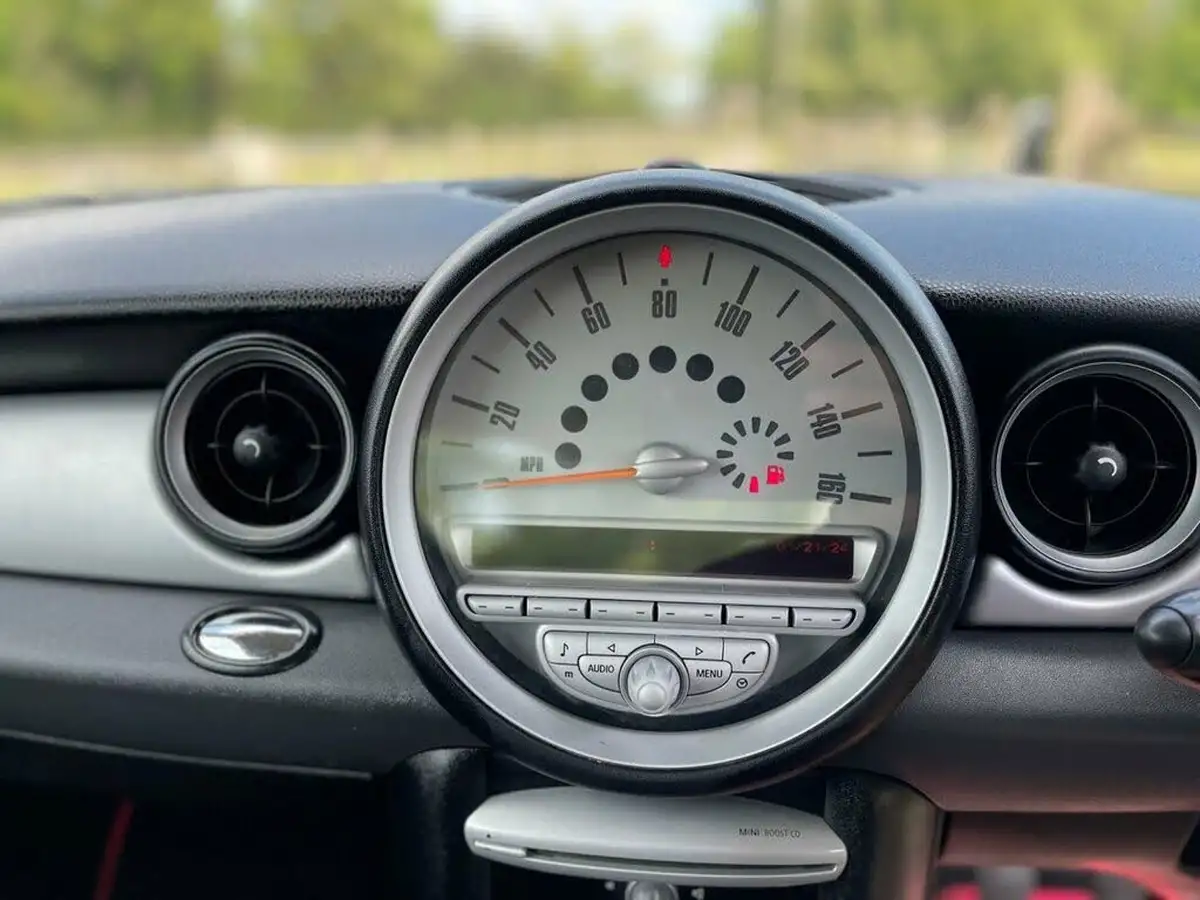 2009-mini-cooper-14-one-95bhp-big-10
