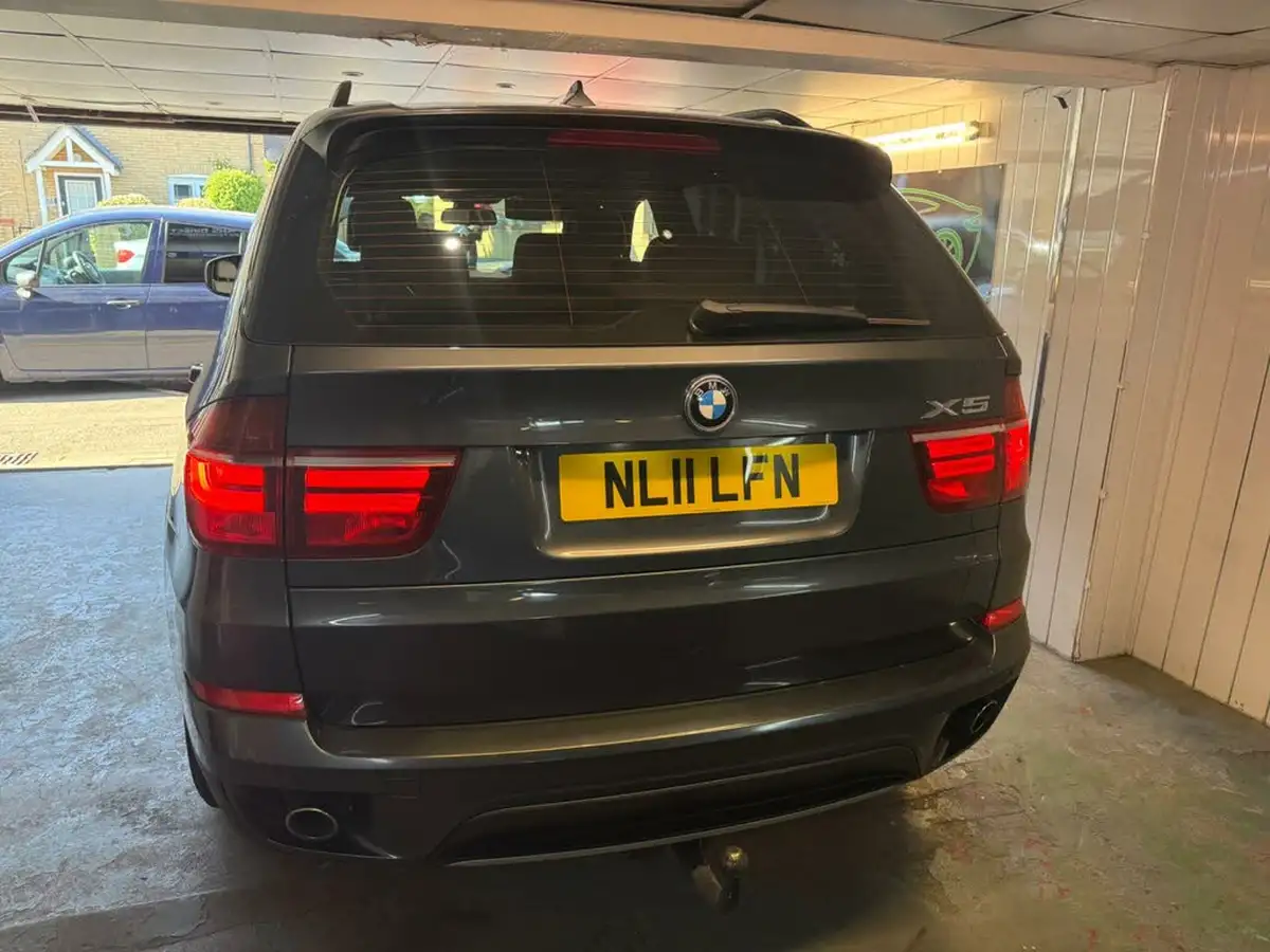 2011-bmw-x5-30td-xdrive30d-se-big-7