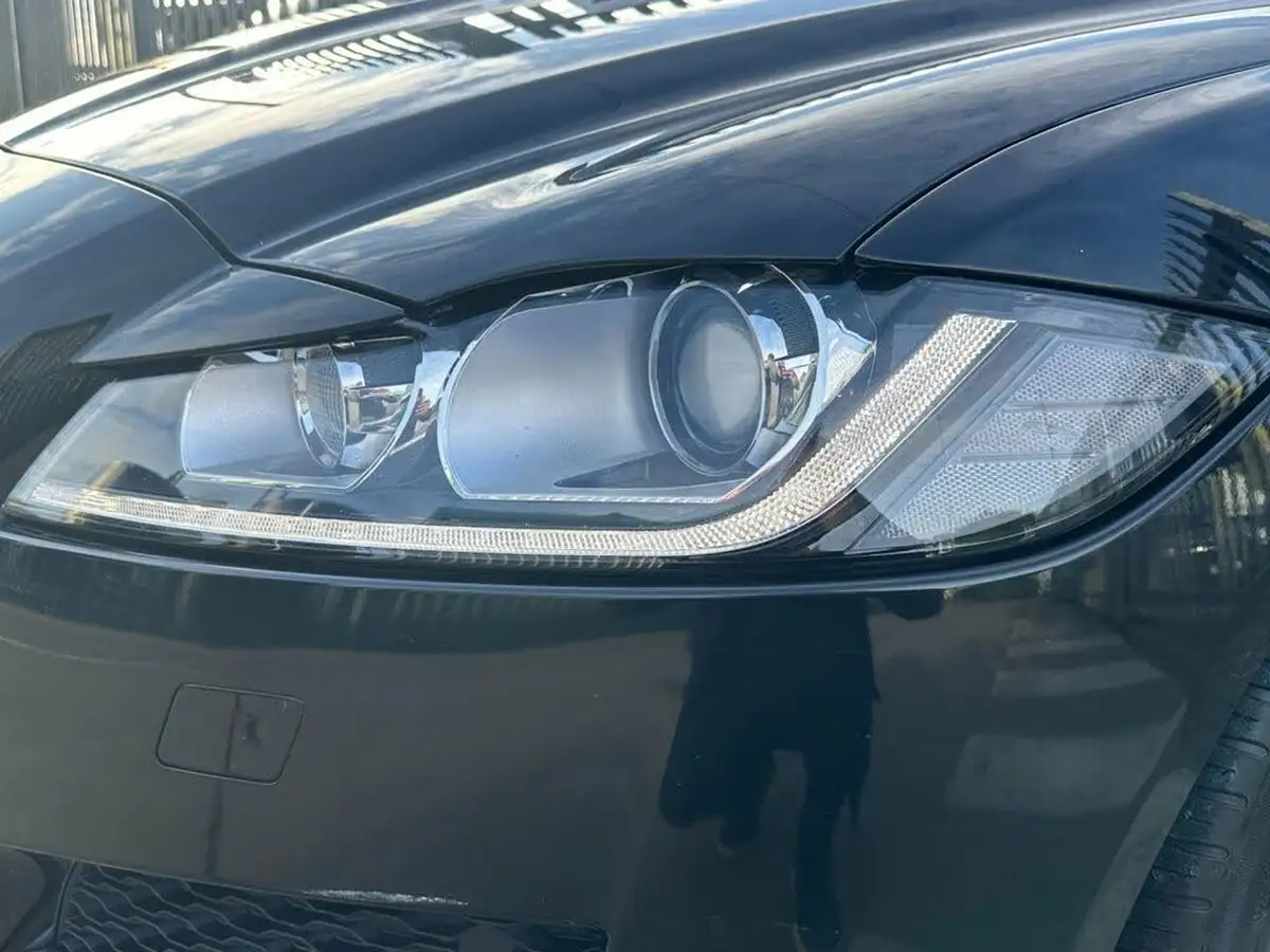 2018-jaguar-xf-20td-prestige-180ps-saloon-4d-1999cc-auto-big-43