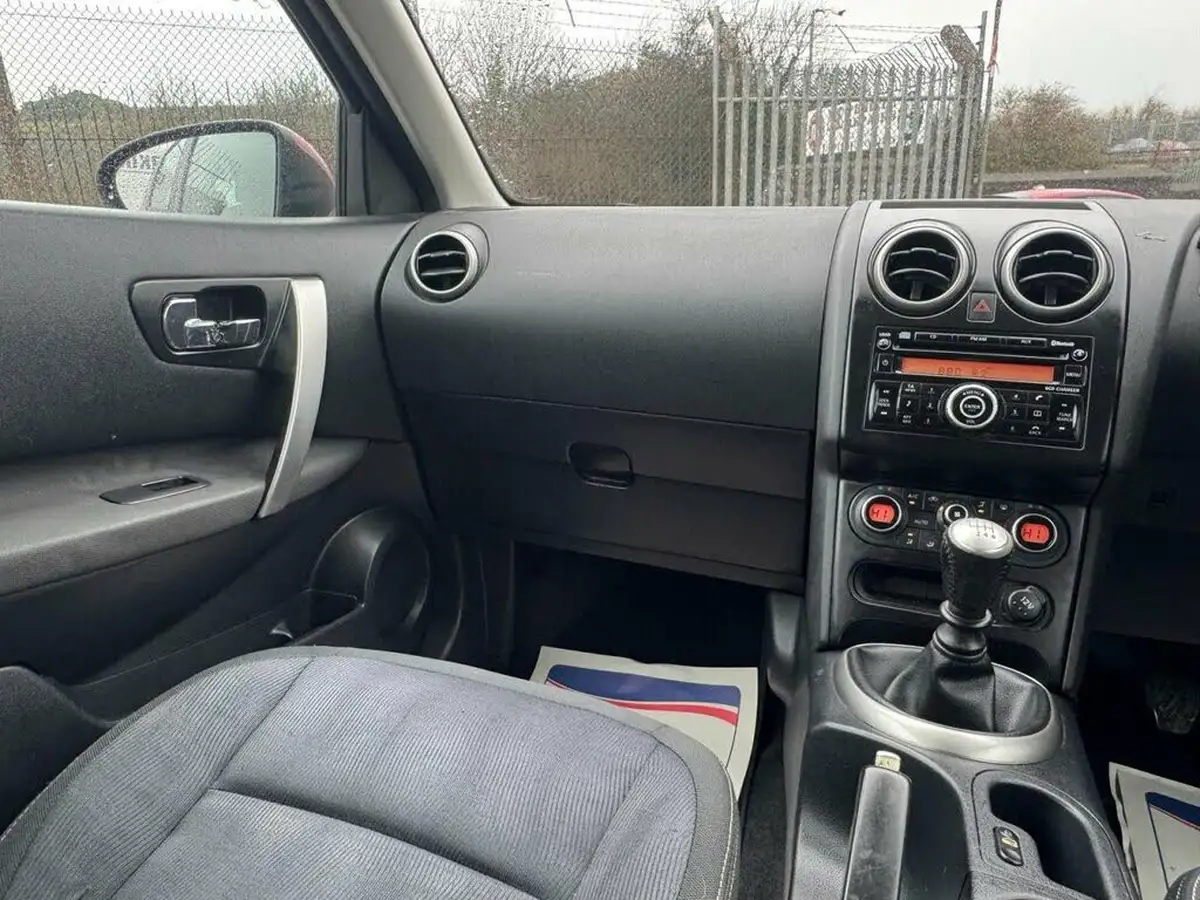 2010-nissan-qashqai-15td-acenta-big-18