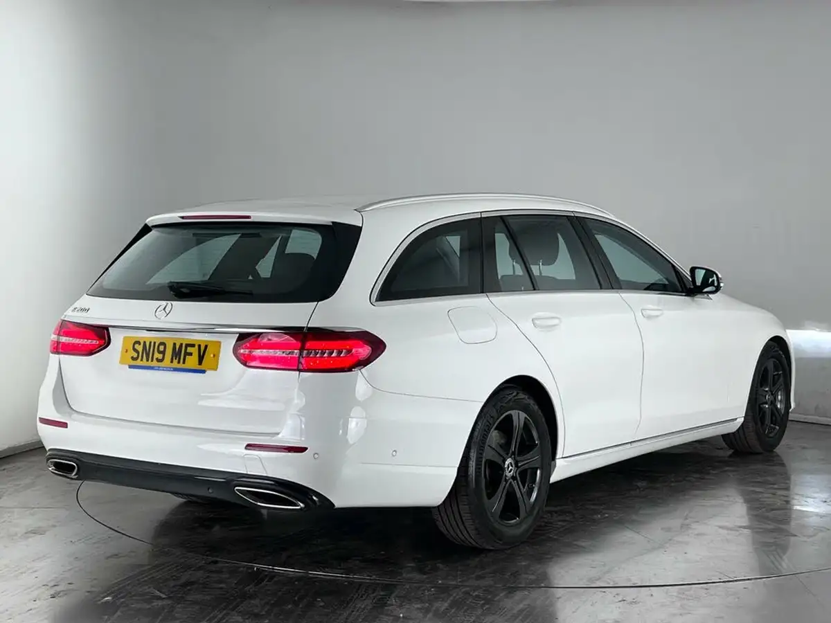 2019-mercedes-benz-e-class-20-e200-se-estate-5d-big-6