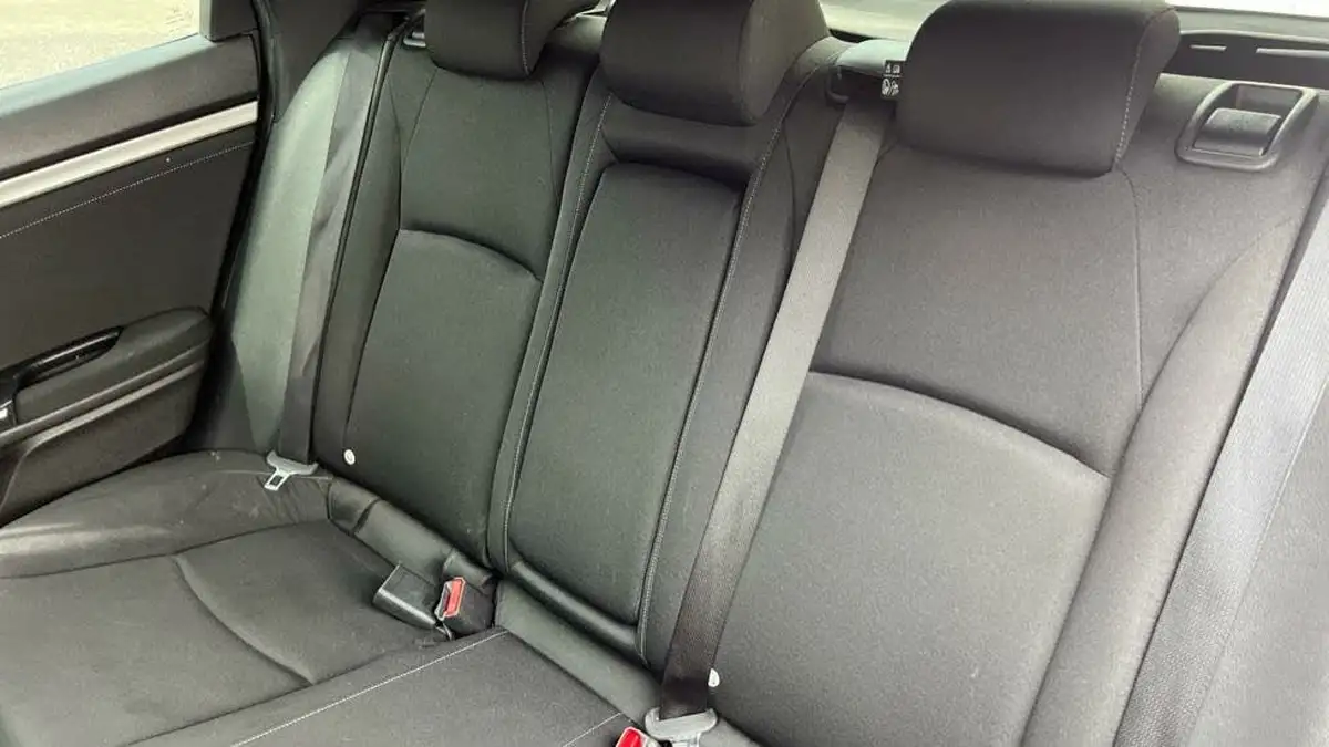 2019-honda-civic-15-vtec-turbo-sport-ss-big-11
