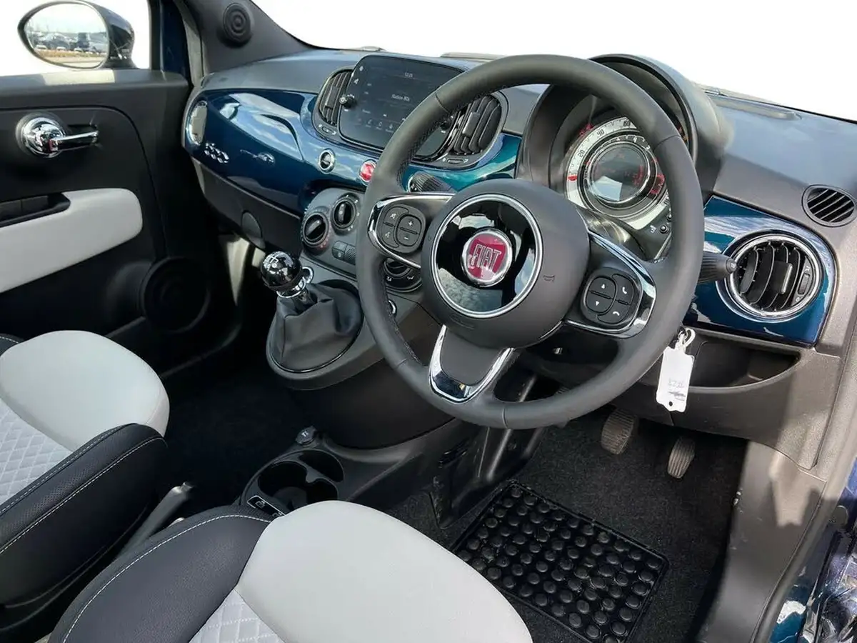 2022-fiat-500-10-dolcevita-big-9