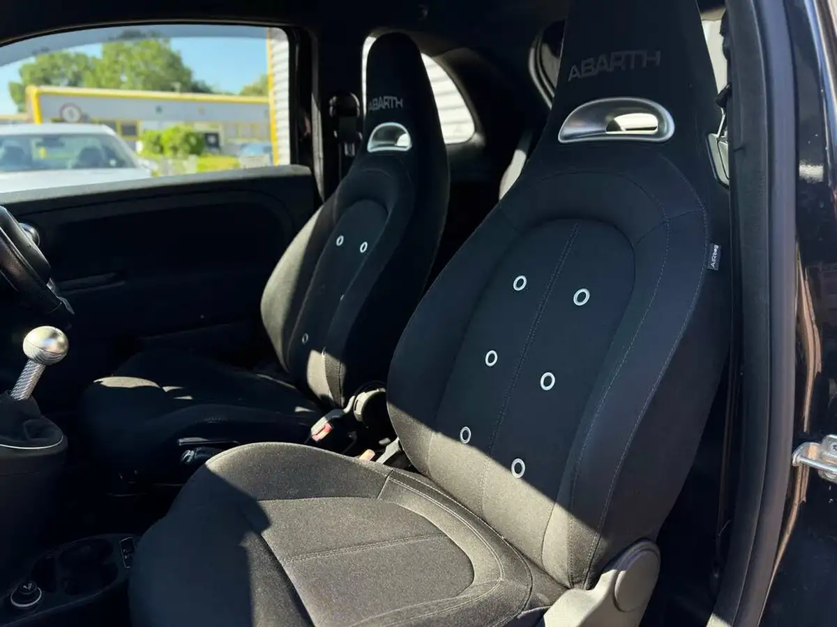 2017-abarth-595-14-tjet-big-33