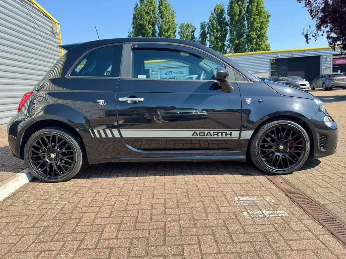 2017-abarth-595-14-tjet-big-9