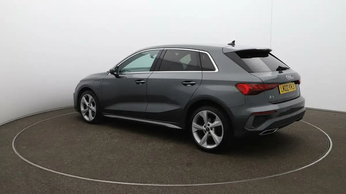 2022-audi-a3-14-40-tfsi-e-s-line-big-61