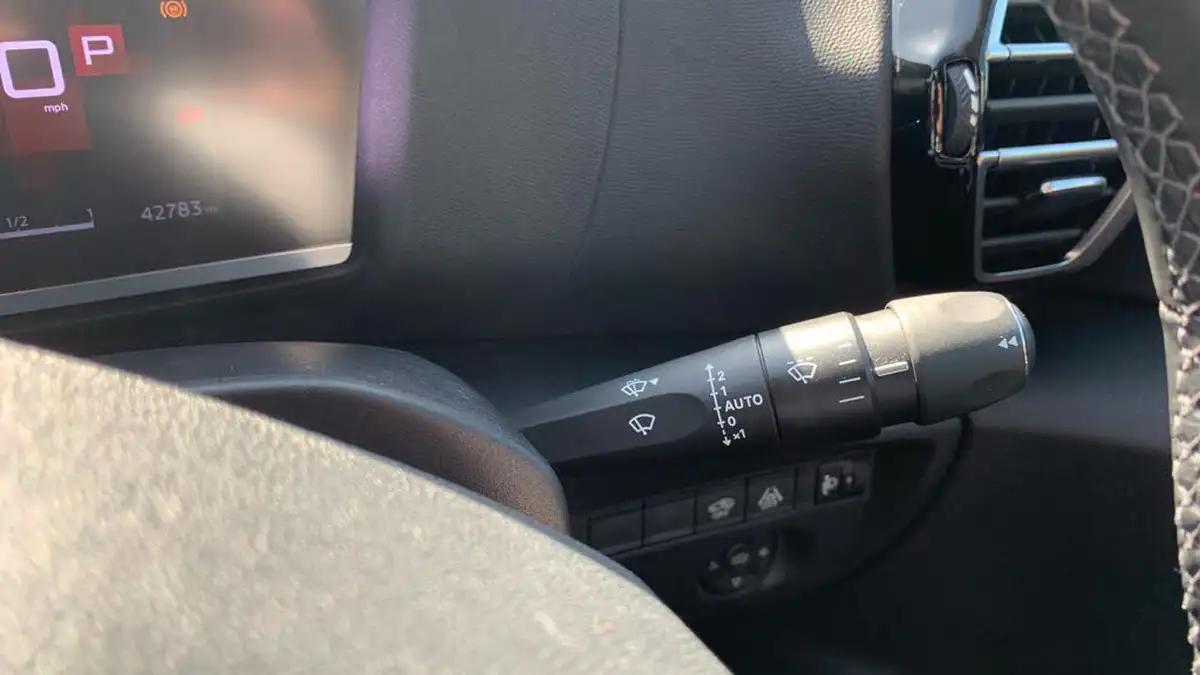 2021-citroen-c4-12-puretech-shine-plus-155ps-big-27