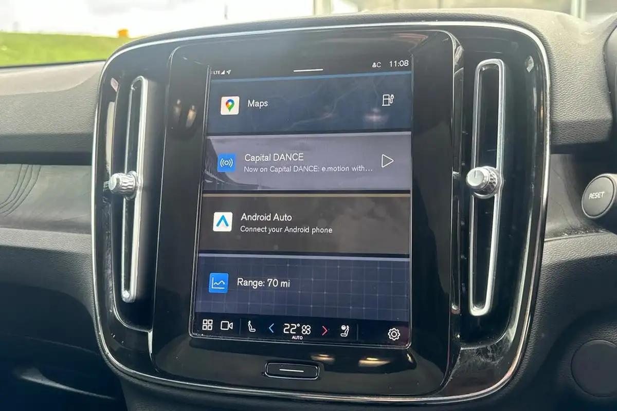2022-volvo-c40-e-twin-recharge-pro-big-15