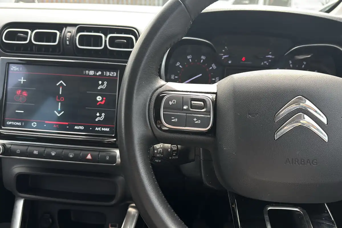 2021-citroen-c3-aircross-12-puretech-shine-110ps-big-15