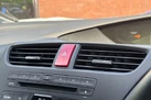 2013-honda-civic-18-se-small-38