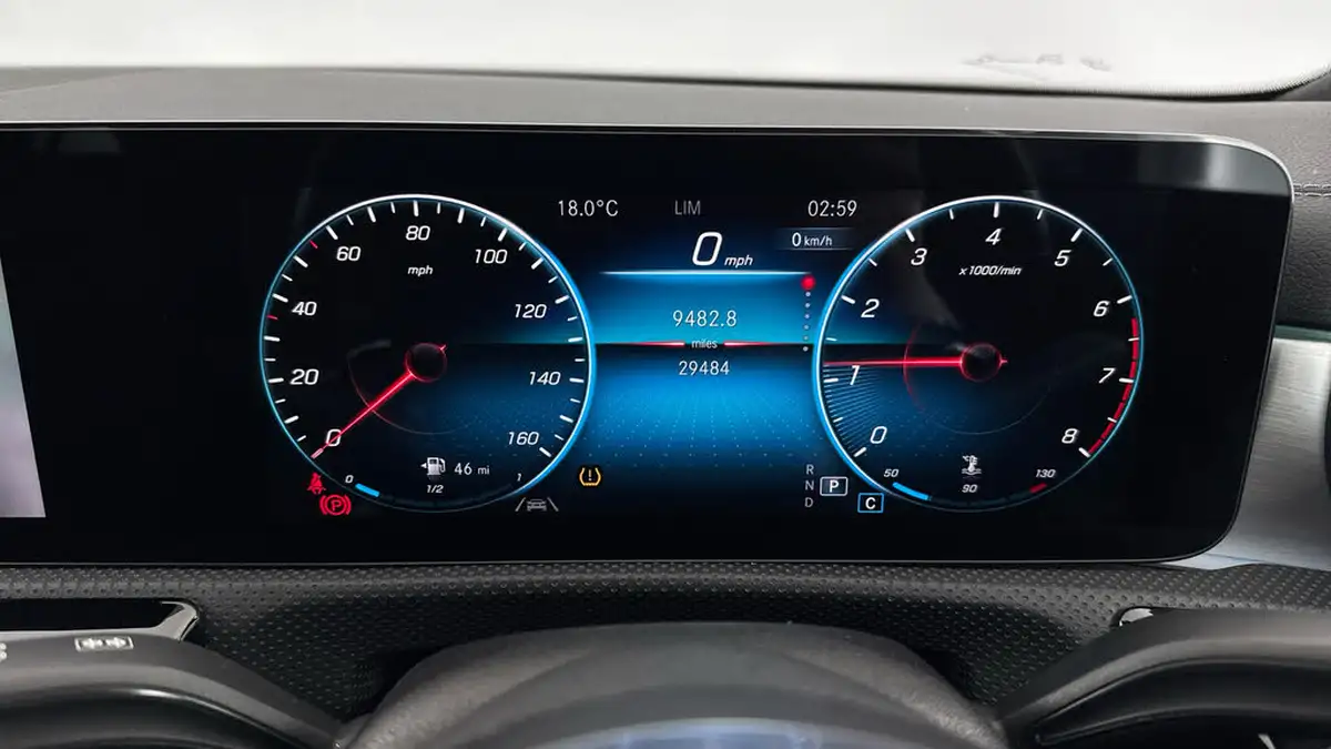 2022-mercedes-benz-cla-13-cla-180-amg-line-premium-plus-shooting-brake-5d-big-12