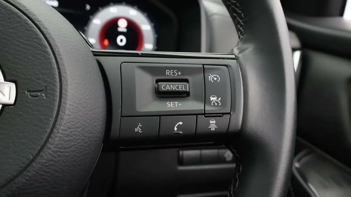 2022-nissan-qashqai-13-dig-t-n-connecta-140ps-big-25
