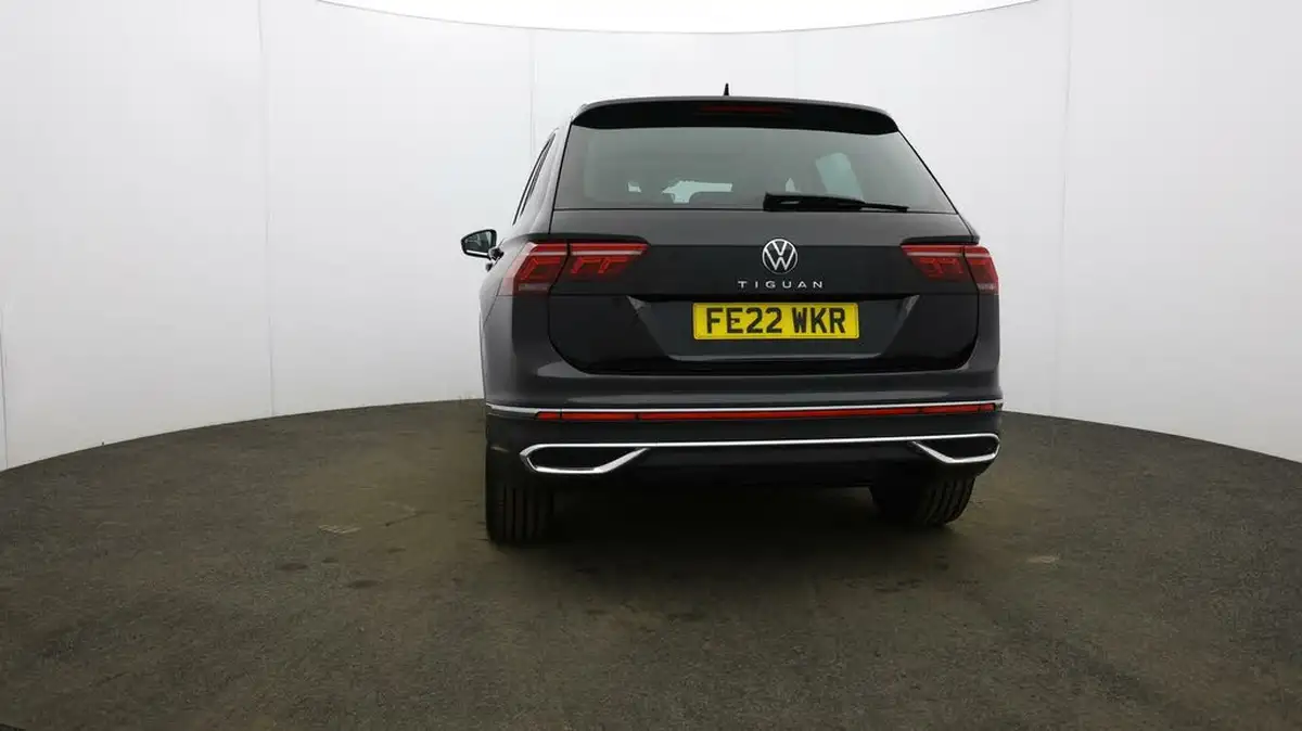 2022-volkswagen-tiguan-15-tsi-elegance-big-57