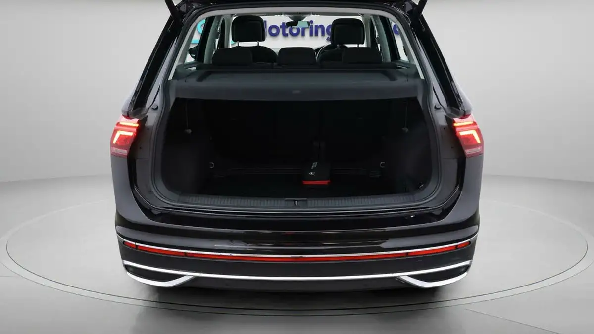 2022-volkswagen-tiguan-15-tsi-elegance-big-16
