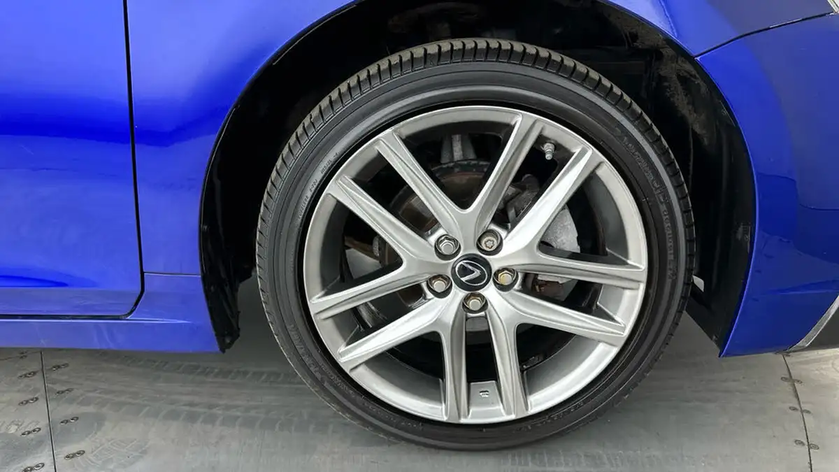 2018-lexus-ct-200h-18-f-sport-big-19