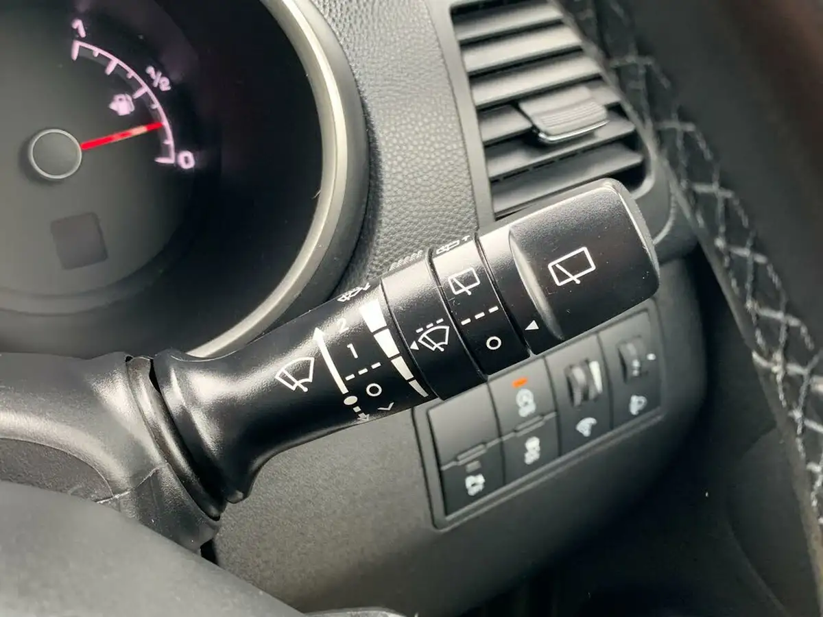 2016-kia-venga-14-2-big-18