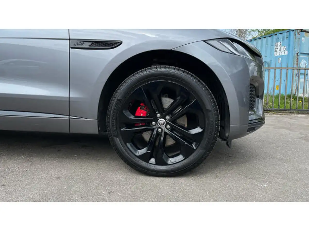 2024-jaguar-f-pace-20-d200-r-dynamic-hse-black-big-7