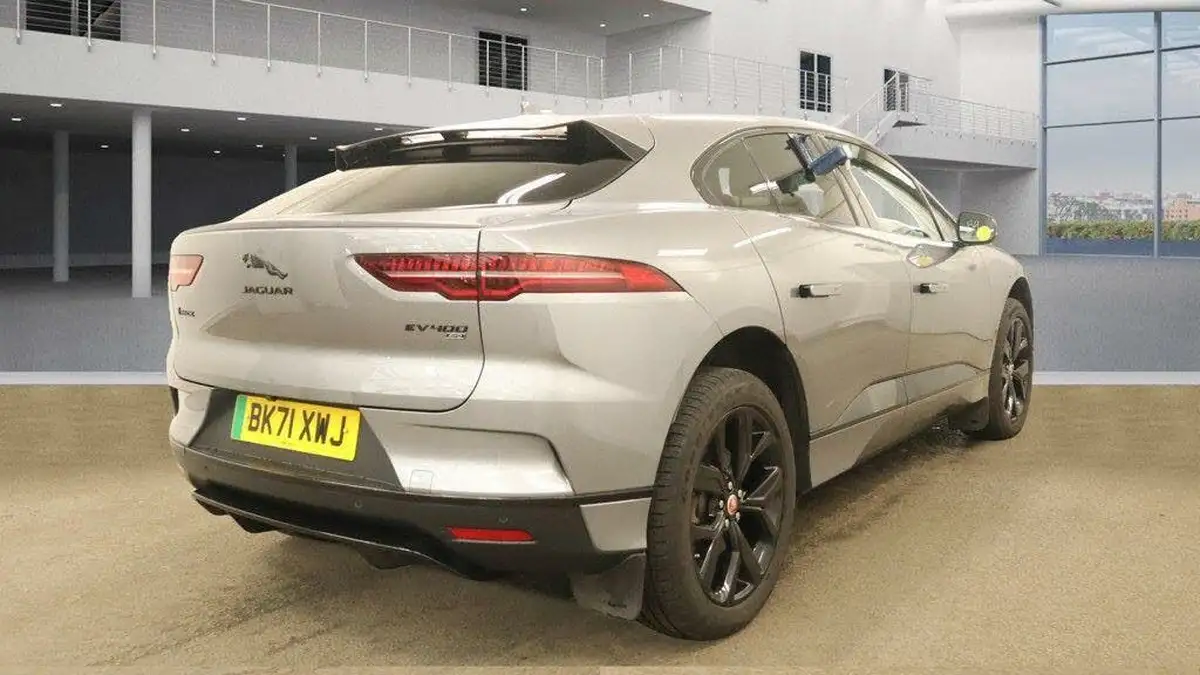 2021-jaguar-i-pace-ev400-black-big-6