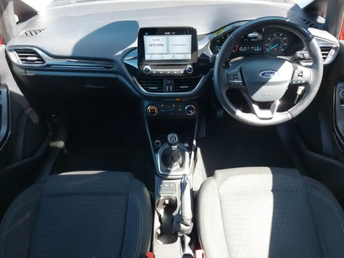 2019-ford-fiesta-11-ti-vct-zetec-3d-big-2