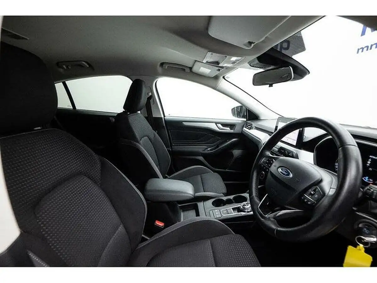 2019-ford-focus-10t-zetec-125ps-ss-hatchback-auto-big-32