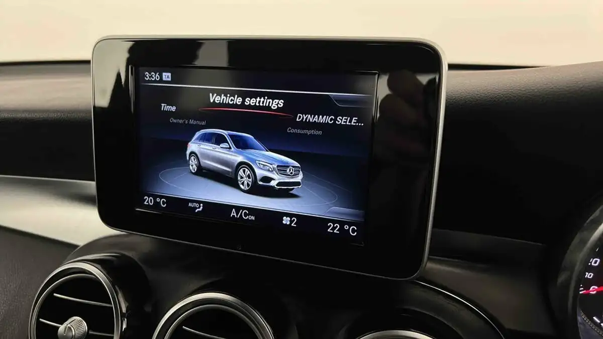 2016-mercedes-benz-glc-class-21d-glc220d-amg-line-ss-station-wagon-auto-big-41