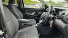 2021-toyota-yaris-15-vvt-i-design-small-10