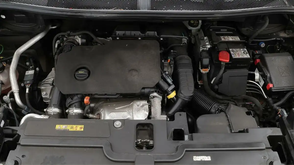 2021-vauxhall-grandland-x-15td-elite-nav-big-19