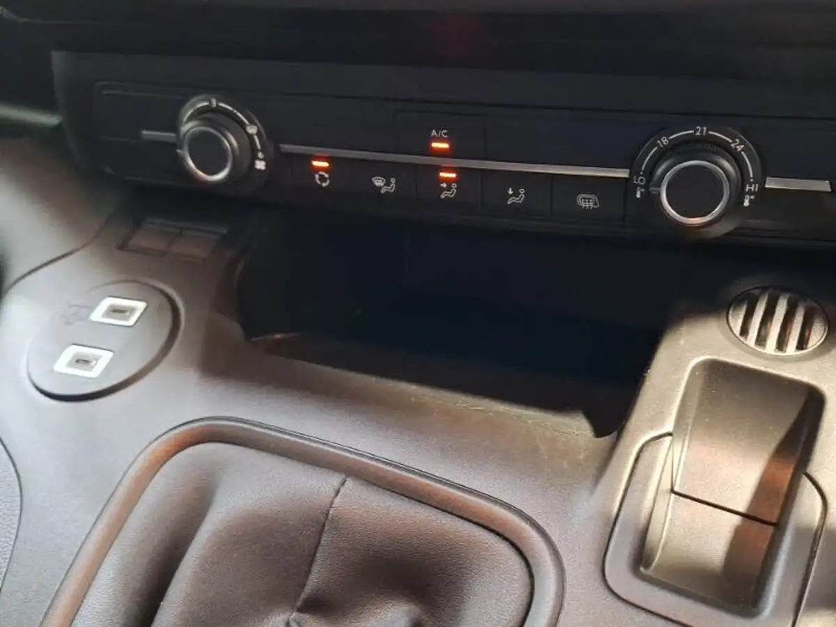 2024-peugeot-partner-15-bluehdi-professional-100pseu6d-big-16