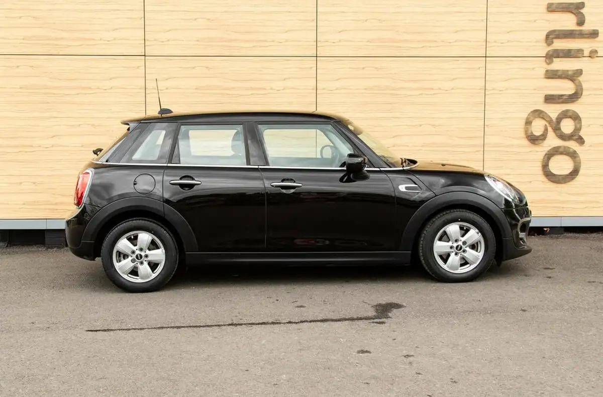 2020-mini-countryman-15-cooper-classic-auto-big-11