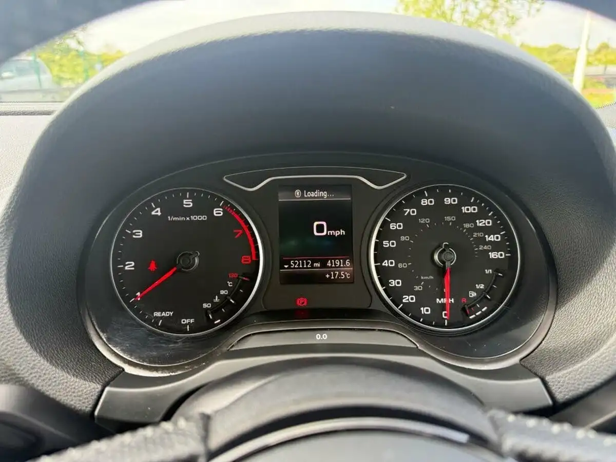 2017-audi-a3-15-tfsi-s-line-saloon-4d-big-18