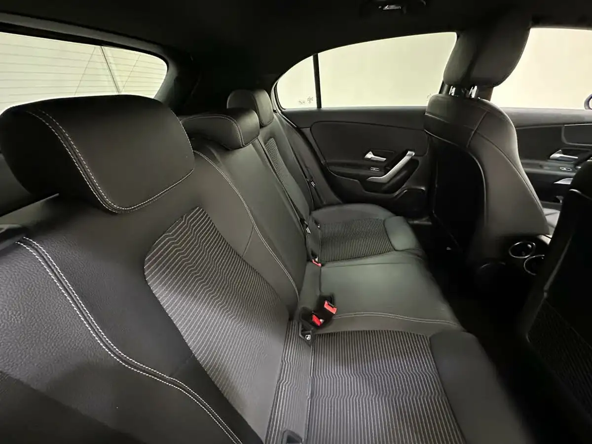 2019-mercedes-benz-a-class-15d-a180d-sport-hatchback-5d-7g-dct-big-19