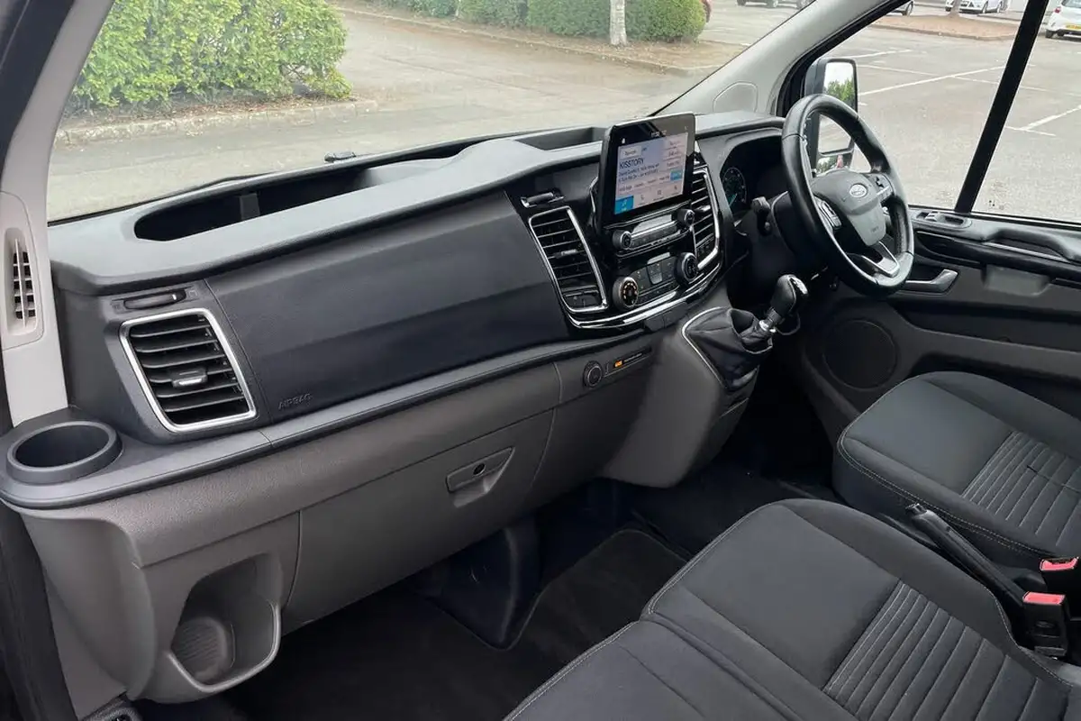 2020-ford-transit-custom-20tdci-320-l2h1-limited-130pseu6dt-double-cab-in-van-big-11