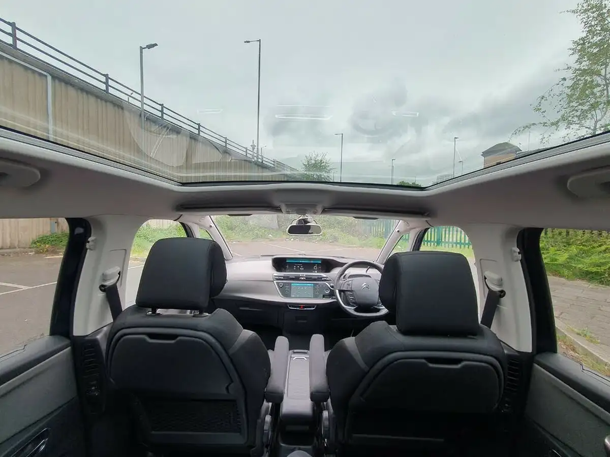 2022-citroen-grand-c4-spacetourer-12-puretech-shine-eat8-big-13