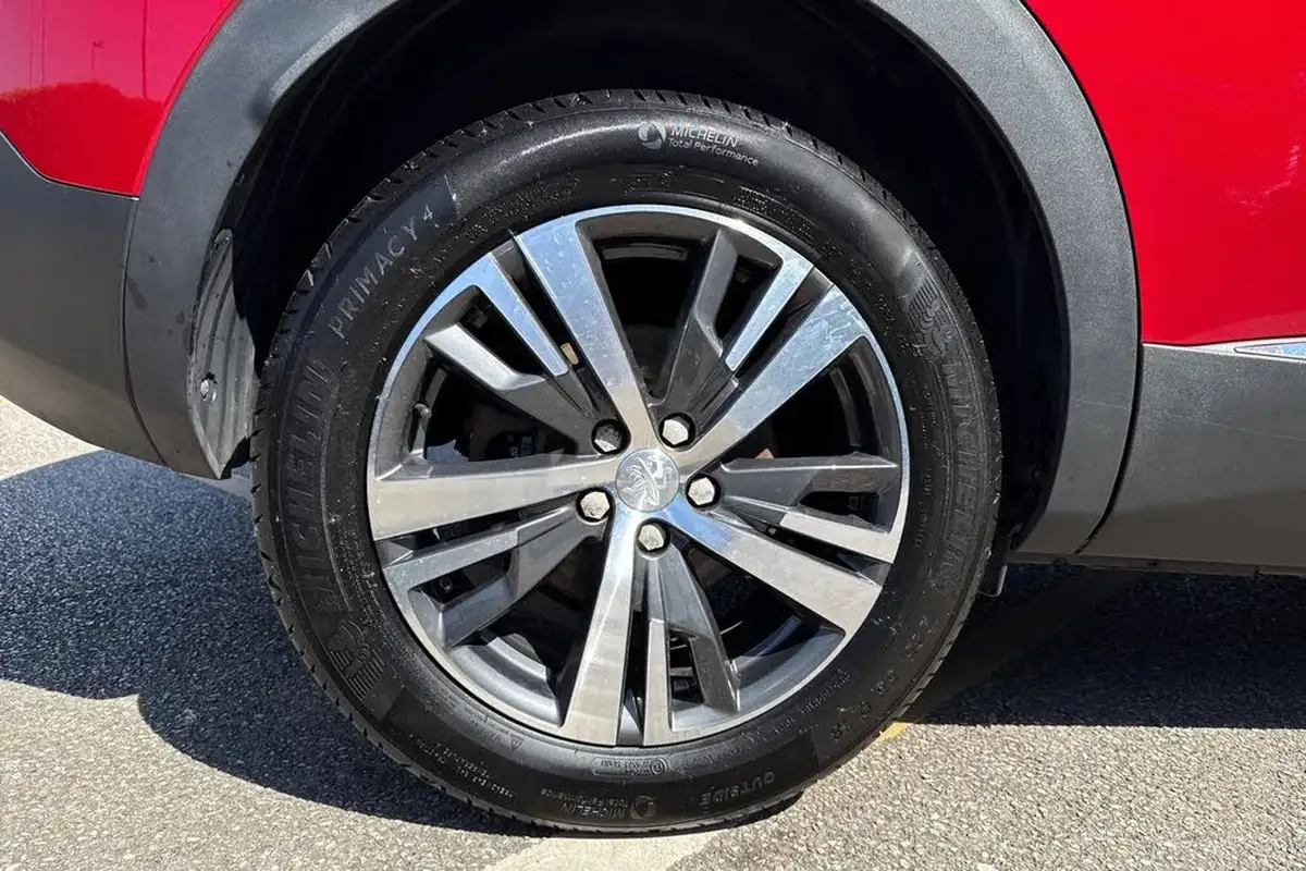 2021-peugeot-3008-suv-12-puretech-allure-big-11