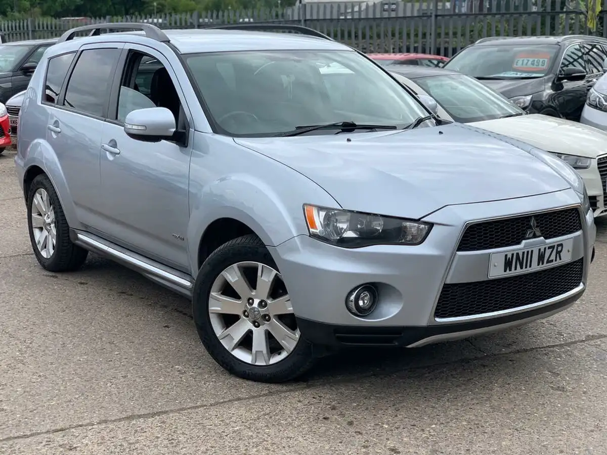 2011-mitsubishi-outlander-22td-gx3-2wd-2268cc-big-0