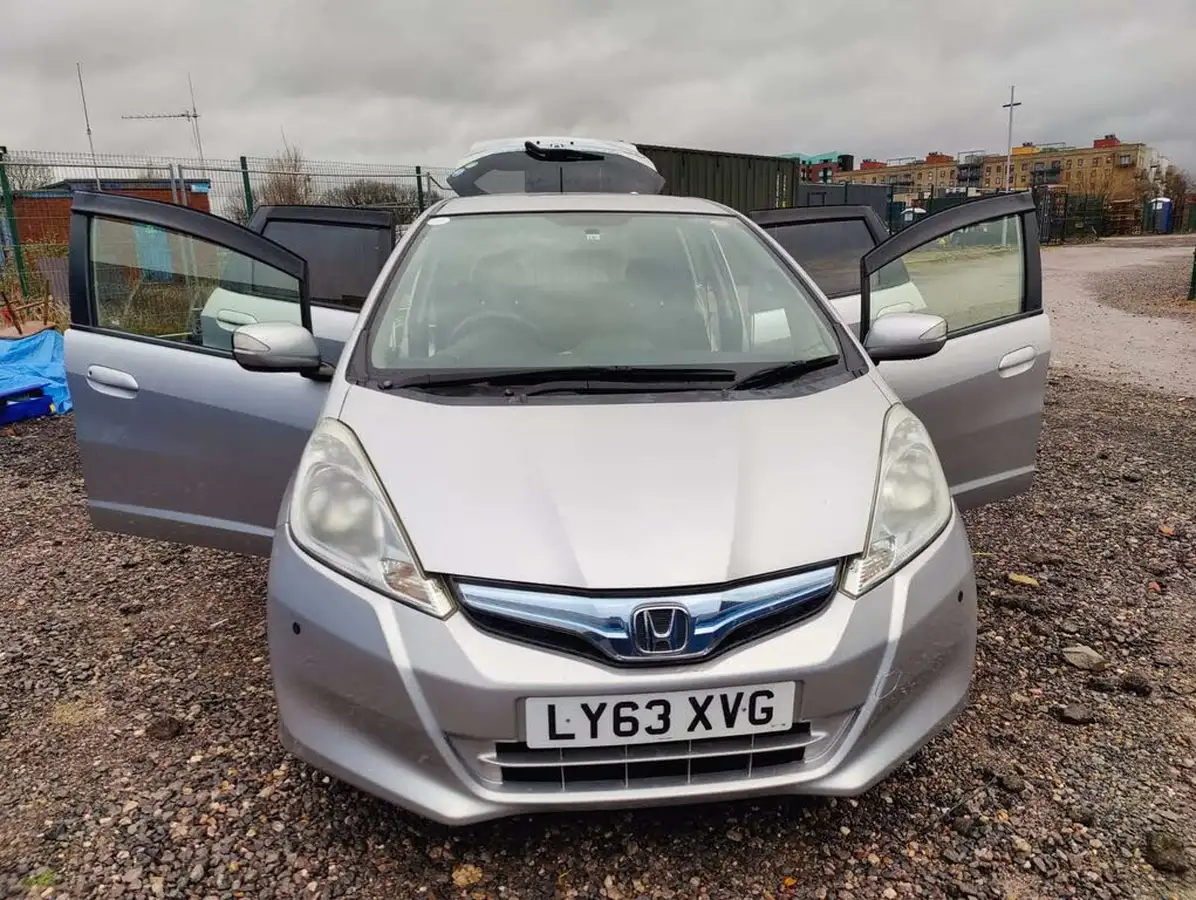 2013-honda-jazz-big-17