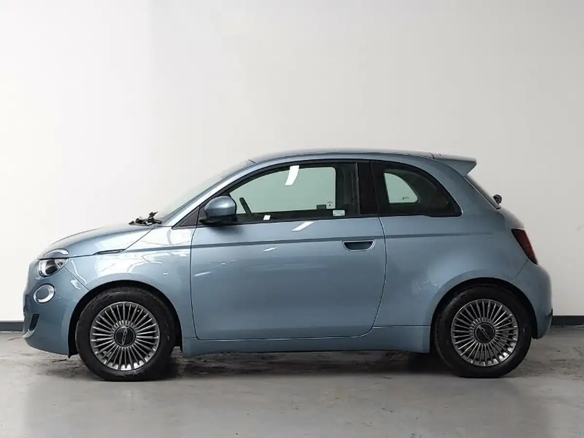 2022-fiat-500-e-icon-117bhp-big-3