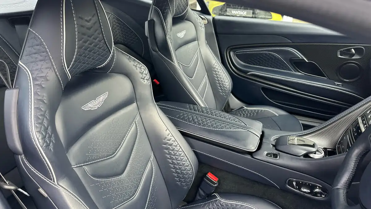 2020-aston-martin-dbs-52-v12-superleggera-big-10