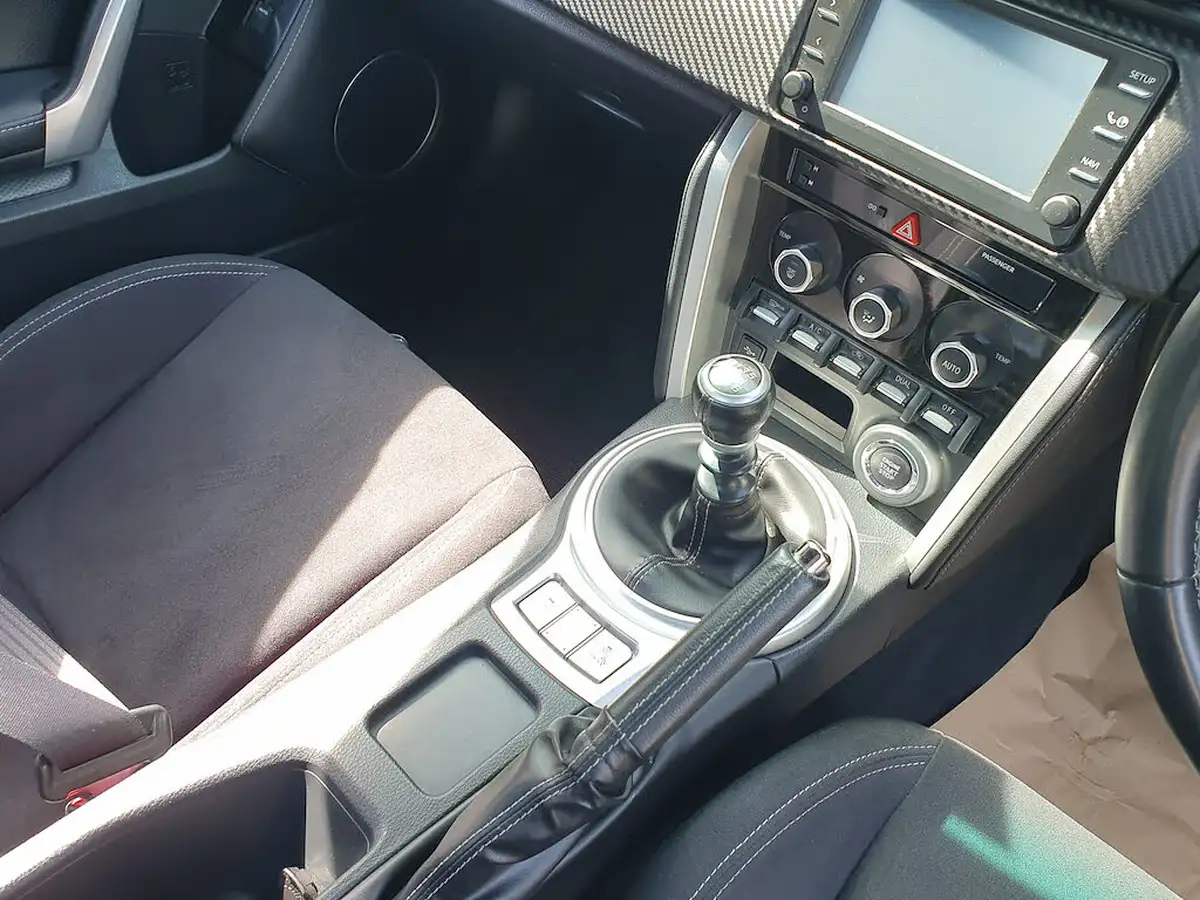 2016-toyota-gt86-20-gt86-2d-big-21