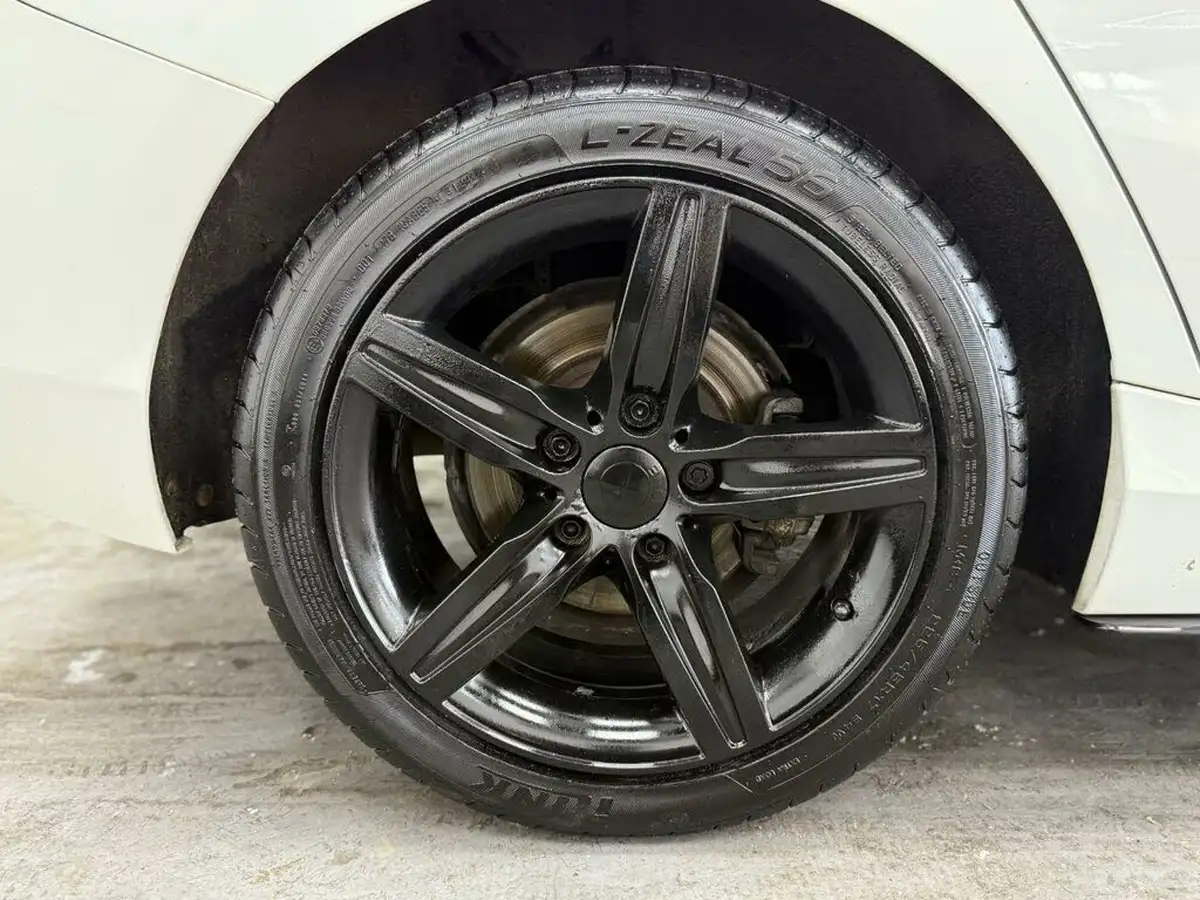 2016-bmw-1-series-15-118i-sport-5d-big-11