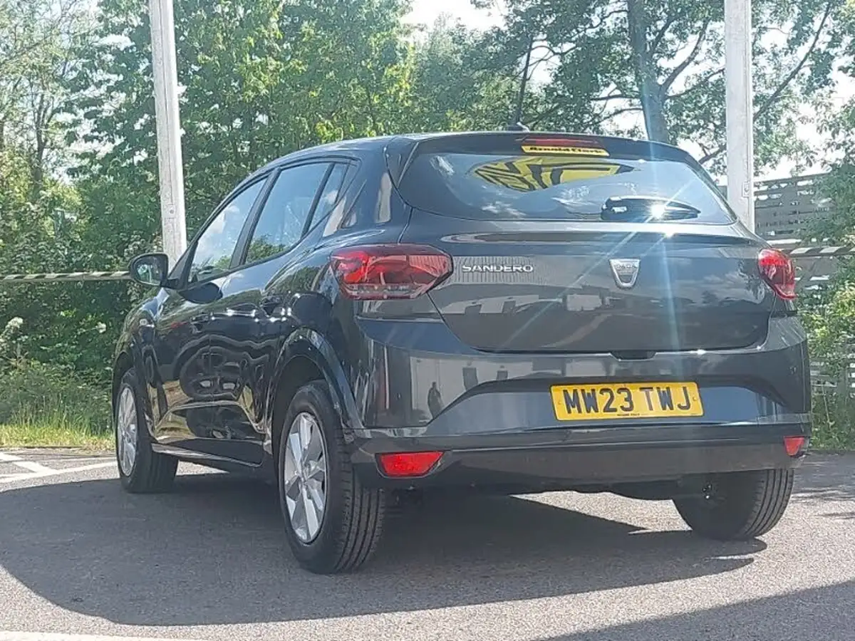 2023-dacia-sandero-10-tce-comfort-90bhp-cvt-big-1