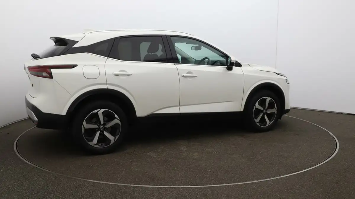 2022-nissan-qashqai-13-dig-t-n-connecta-140ps-big-43